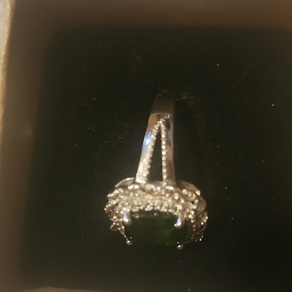 Sterling Silver Emerald Color Stone Ring - image 5